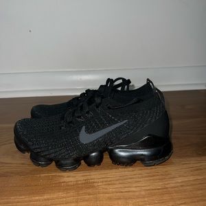 NIKE flyknit women vapormax